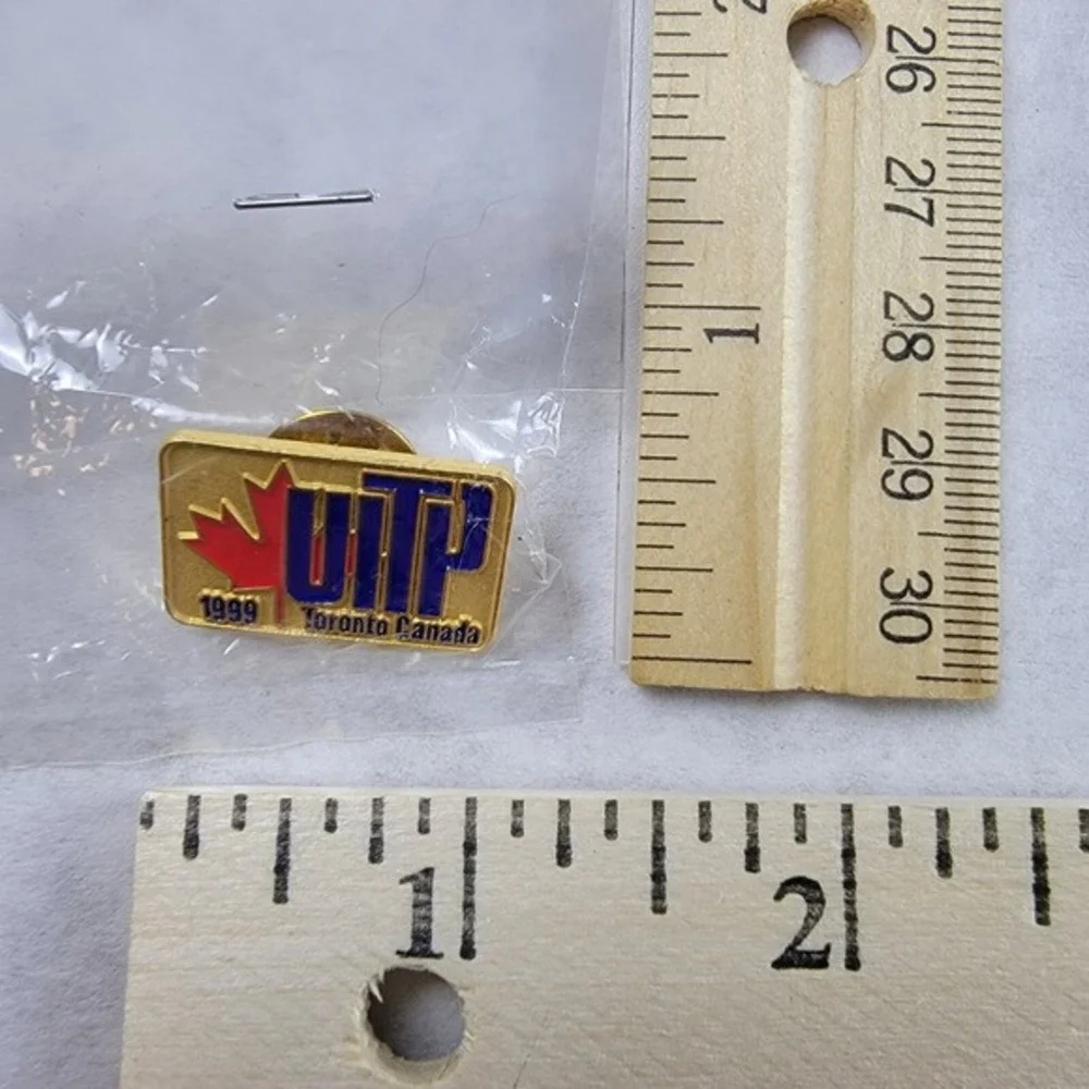 N/A gold tone